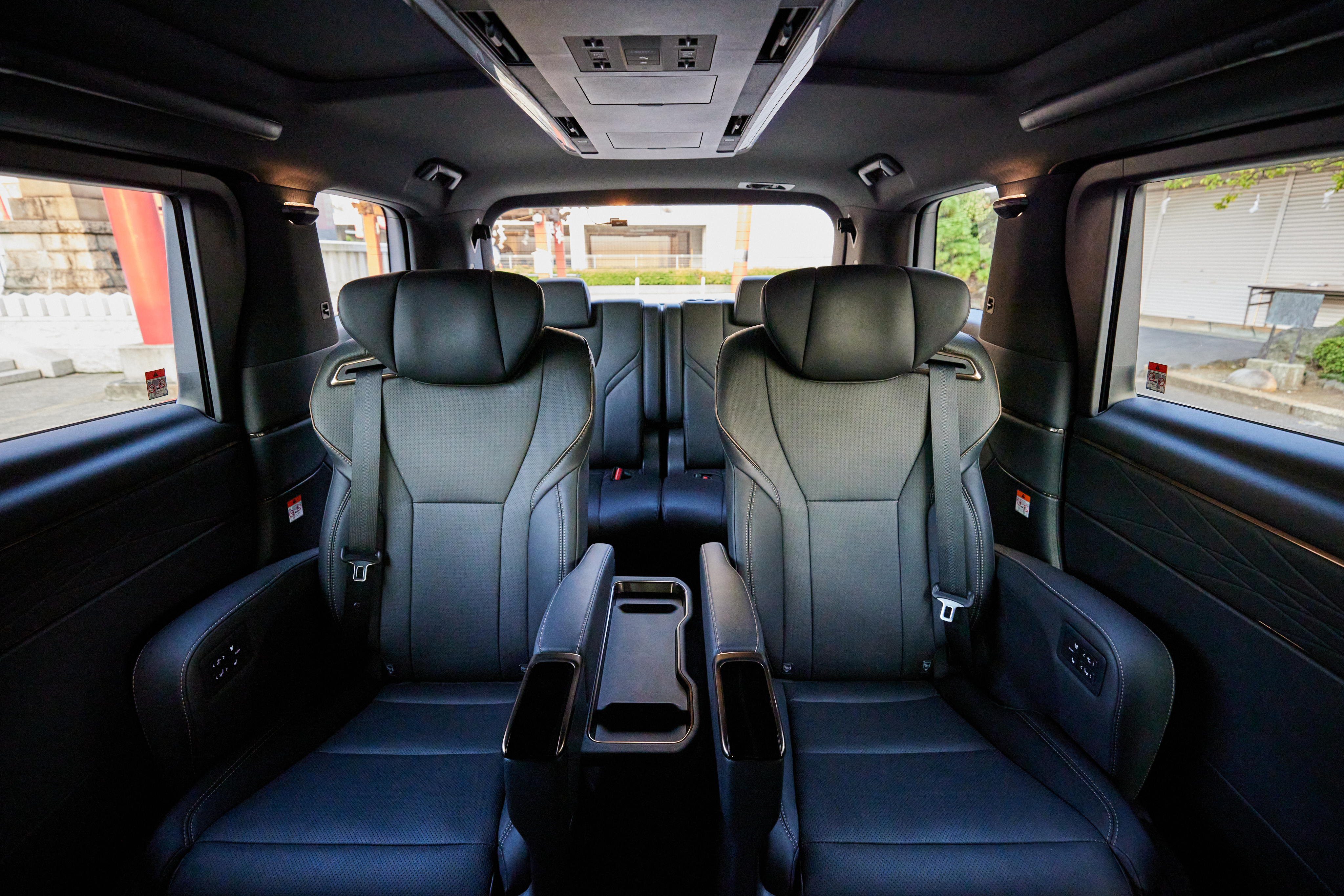 アルファード内装2